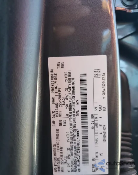 2022 Lincoln Corsair из США, поврежденный, VIN 5LMCJ1C98NUL19097